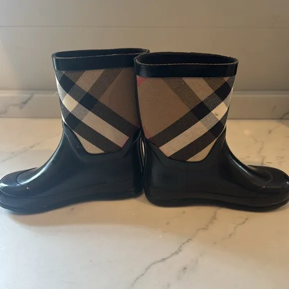 Burberry Kids House Check Panelled Rain Boots size 11