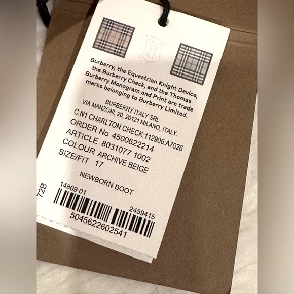 Burberry Newborn Boots (EUR 17/US 2)