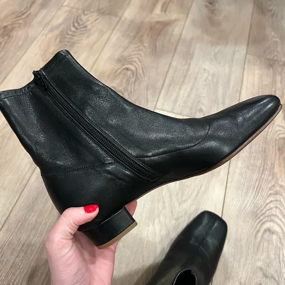 By Far Este Boots