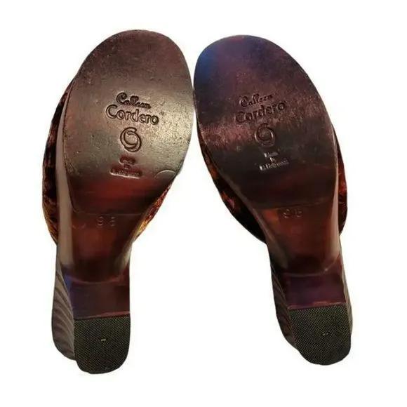 CALLEEN CORDERO Womens Velvet Wooden Clogs Mules Designer Handmade Size 9.5