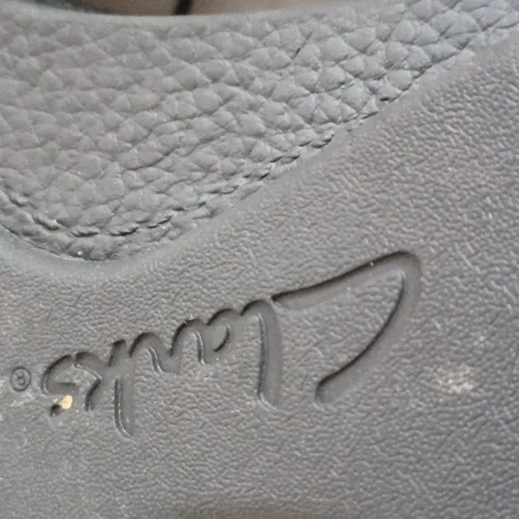 Clark's Men's Black Suede Low Cut Boots sz 11‎ M