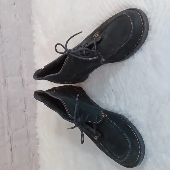 Clark's Men's Black Suede Low Cut Boots sz 11‎ M