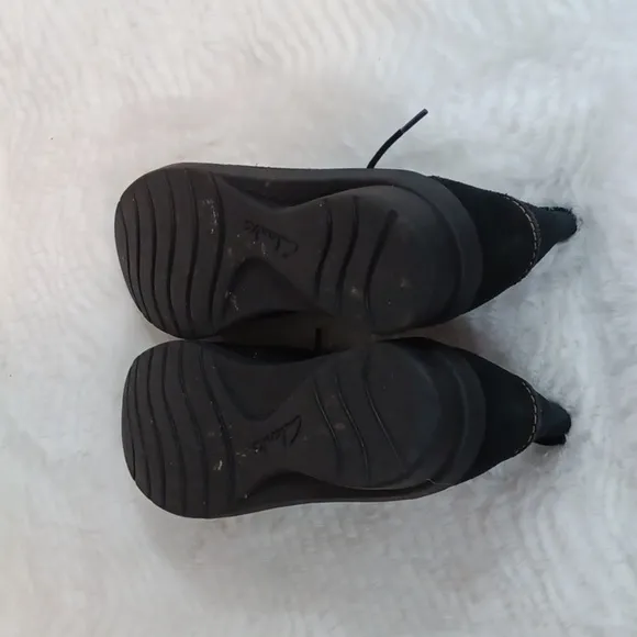 Clark's Men's Black Suede Low Cut Boots sz 11‎ M