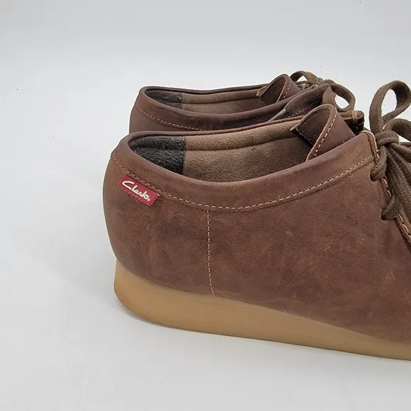 Clarks Shacre Chukka Mens Size 12 EU 46 Brown Leather Gum Sole Casual Shoes