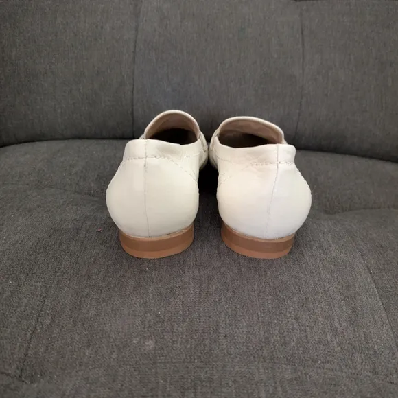 Coach And Four Dana Loafers Cream Leather Upper Slip-On Style Size 8 Casual Wear