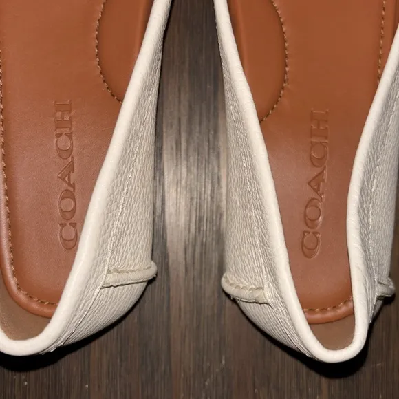 Coach Greenwich Cream Loafers Womens Size 6