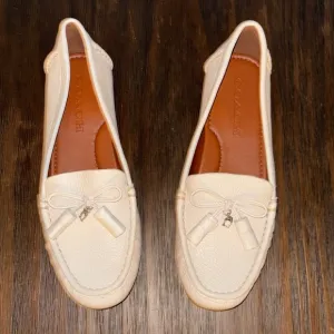 Coach Greenwich Cream Loafers Womens Size 6