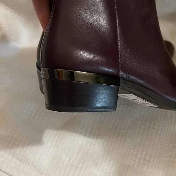 COACH - NWT - dark red/brown booties