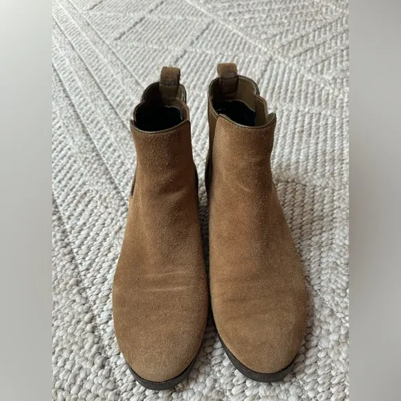 Cole Haan Women's Landsman Boot Chelsea Camel Tan Brown Suede women’s size 9