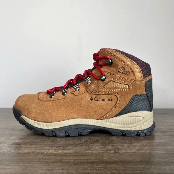 Columbia Newton Ridge Plus Waterproof Amped Women's Boot Size 9 SKU#24295