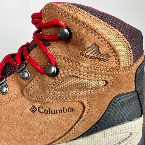 Columbia Newton Ridge Plus Waterproof Amped Women's Boot Size 9 SKU#24295