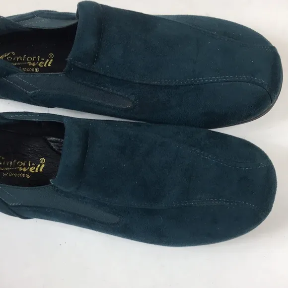 Comfort Well By Beacon Slippers Shoes Size 11/WW
