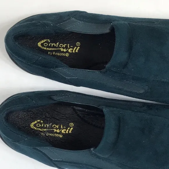 Comfort Well By Beacon Slippers Shoes Size 11/WW