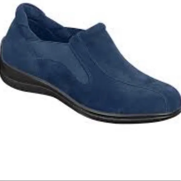 Comfort Well By Beacon Slippers Shoes Size 11/WW