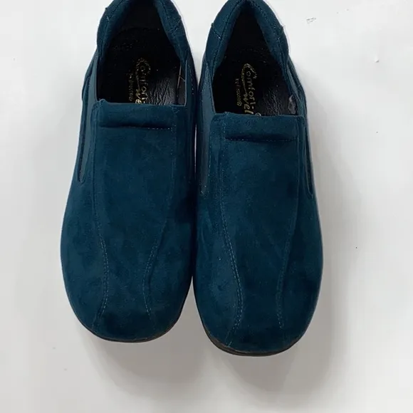 Comfort Well By Beacon Slippers Shoes Size 11/WW