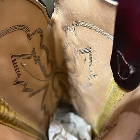 📌Cowboy Boots Dark Brown Oil Resistant Hypalon Non-Marking looks like new