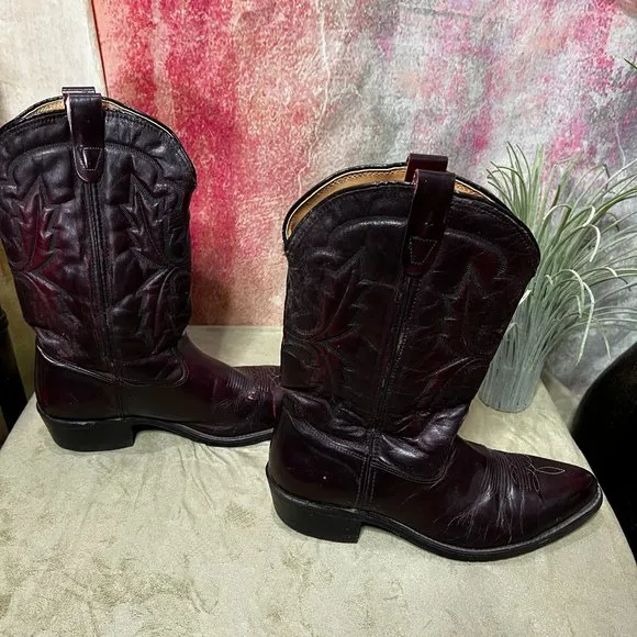 📌Cowboy Boots Dark Brown Oil Resistant Hypalon Non-Marking looks like new