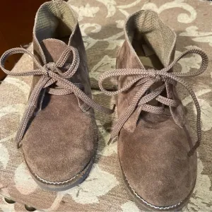 Crewcuts Suede Chukka Boot shoes for kids, size K3