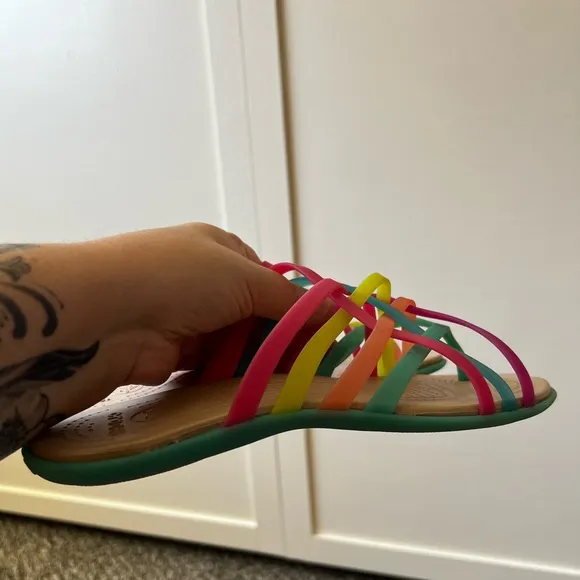 Crocs Women’s Huarache Rainbow‎ Jelly Strappy Sandals Size 7