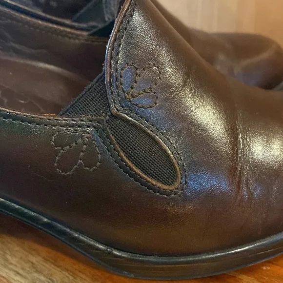 Dansko Clogs Pumps Womens 39 Beth Comfort Shoes Floral Stitch Napa Brown Leather