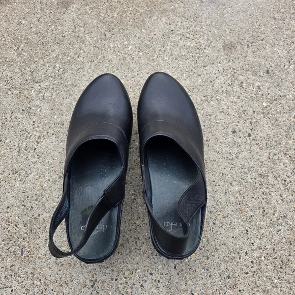 Dansko Women's Black Leather Clogs Womem Size 41(10.5-11)
