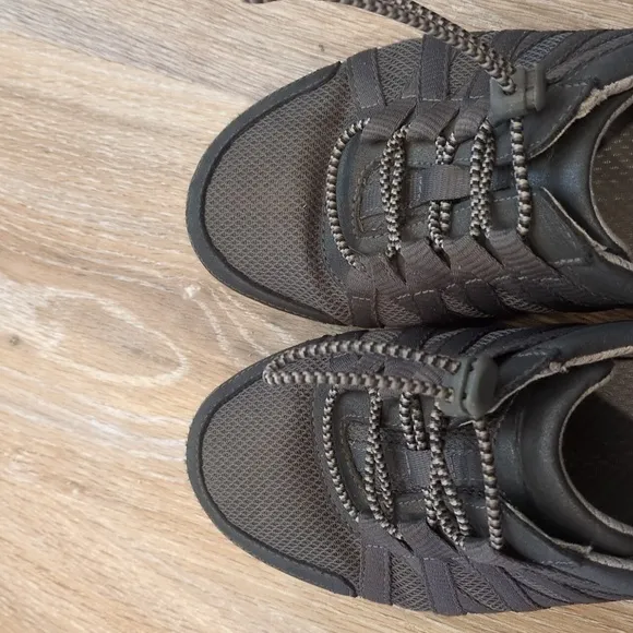 Dansko Women's Gray Casual Shoes size 38 Euro (8 US)