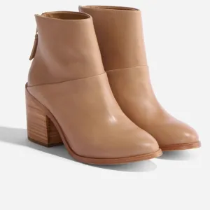 Dari Boot Almond Leather Ankle Boots