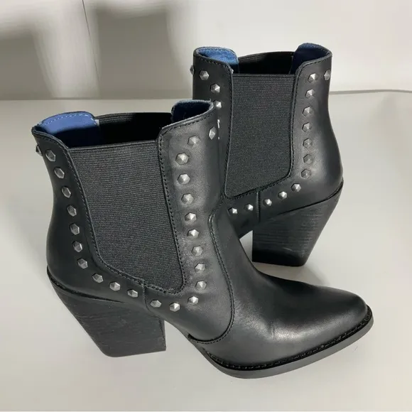 Dingo Women’s Leather Black Stay Sassy Western Metal Studded 3” Heel Boots Sz 7M