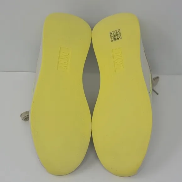 DKNY Womens Size 7M OAKS LOGO Lace Up Lifestyle Casual Shoes Beige/Yellow New