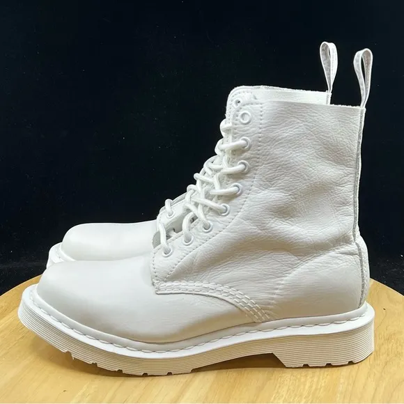 Doc Dr. Martens Smooth Leather Combat Boots Triple White 8-eyelets USA Multi Sz