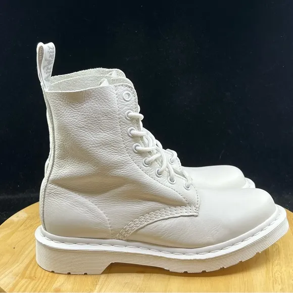 Doc Dr. Martens Smooth Leather Combat Boots Triple White 8-eyelets USA Multi Sz