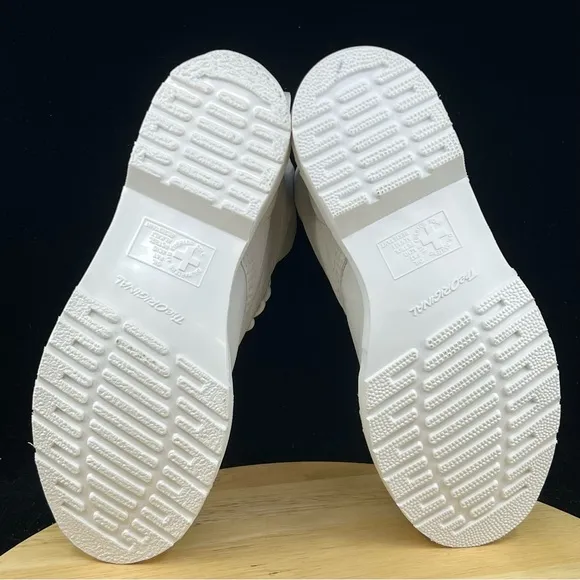 Doc Dr. Martens Smooth Leather Combat Boots Triple White 8-eyelets USA Multi Sz
