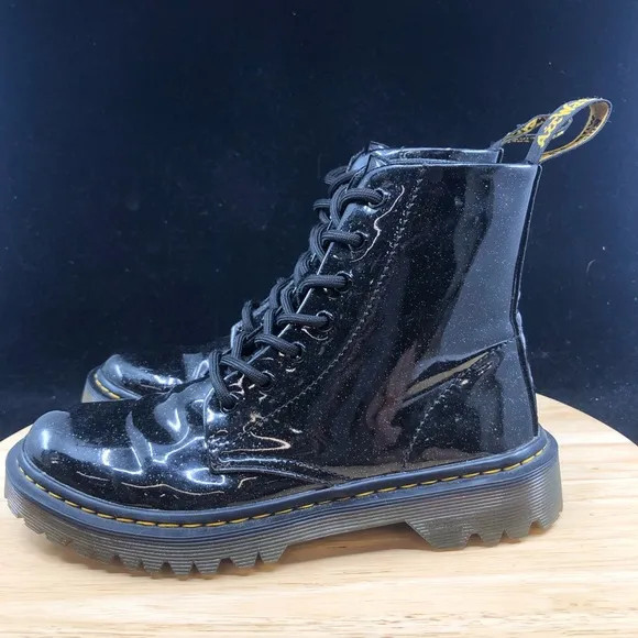 Doc Dr Martens Womens Size 7 US Luana Black Leather Eye Combat Boots
