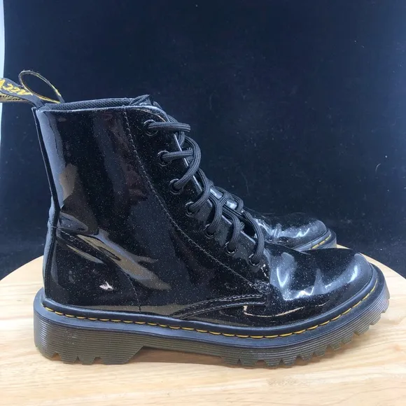 Doc Dr Martens Womens Size 7 US Luana Black Leather Eye Combat Boots
