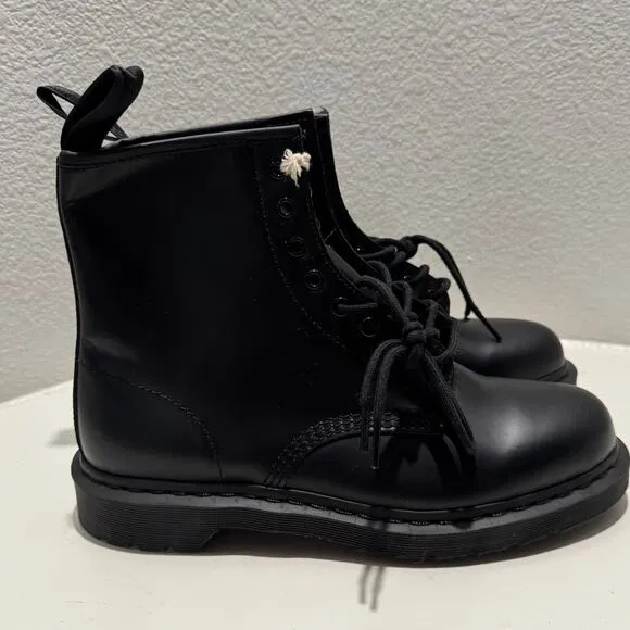 DOC MARTEN'S $170 Aire Wair 1460 Mono Smooth Leather Lace Up Boots M 11 W 12