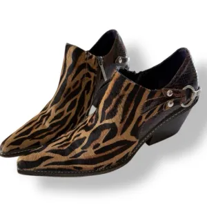 Donald J. Pliner Western Couture Collection Boots Booties Shoes Tiger Snake Sz 9
