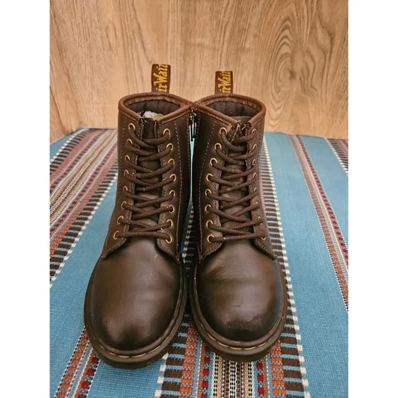 Dr. Doc Martens Brown Leather Boots Junior Size US 1 EU 32 UK 13 1460 J