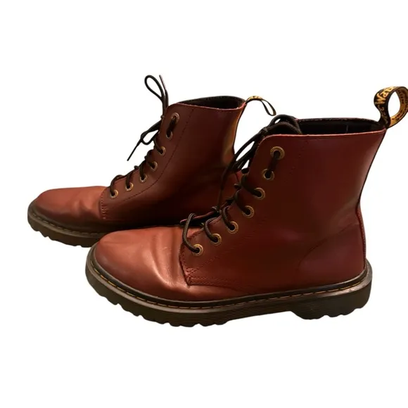 Dr Doc Martens Luana Leather Lace Up Combat Boot in Cherry Red Size 42 | EUC/GUC