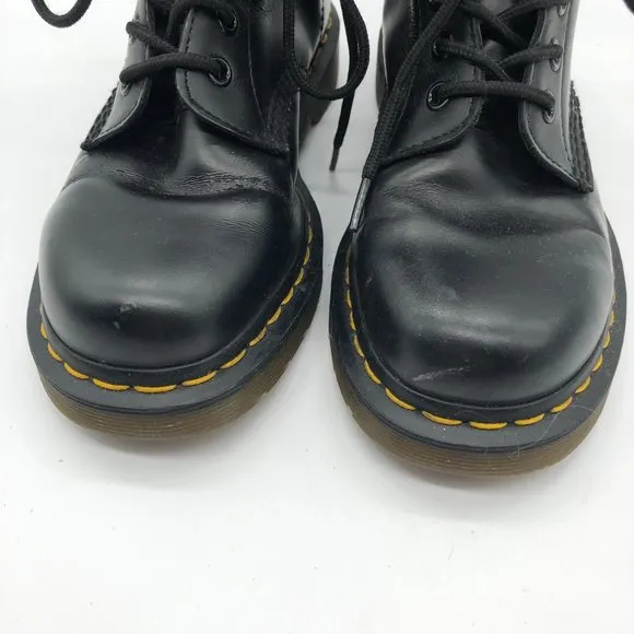 Dr. Martens 10072 Black Smooth Leather Boots Lace Up Mens 5 Womens 6