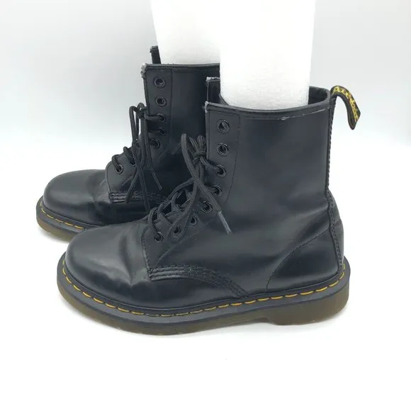Dr. Martens 10072 Black Smooth Leather Boots Lace Up Mens 5 Womens 6
