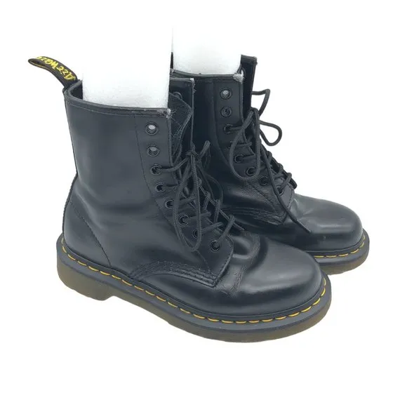 Dr. Martens 10072 Black Smooth Leather Boots Lace Up Mens 5 Womens 6