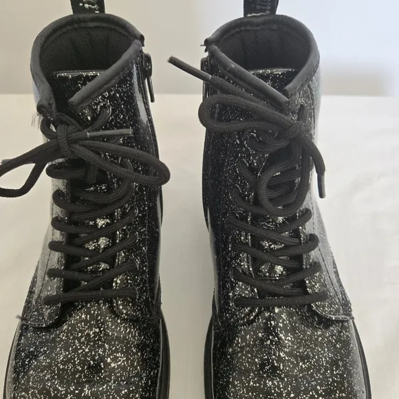 DR. MARTENS '1460' BOOTS COMBAT COSMIC GLITTER BLACK SILVER UNISEX (5W 4M)