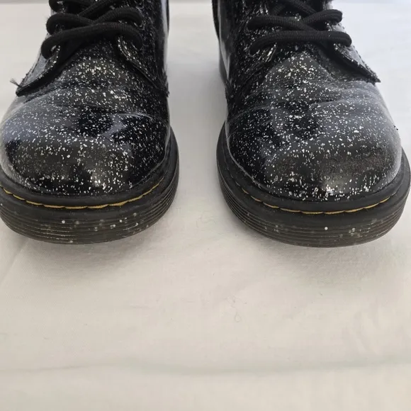 DR. MARTENS '1460' BOOTS COMBAT COSMIC GLITTER BLACK SILVER UNISEX (5W 4M)