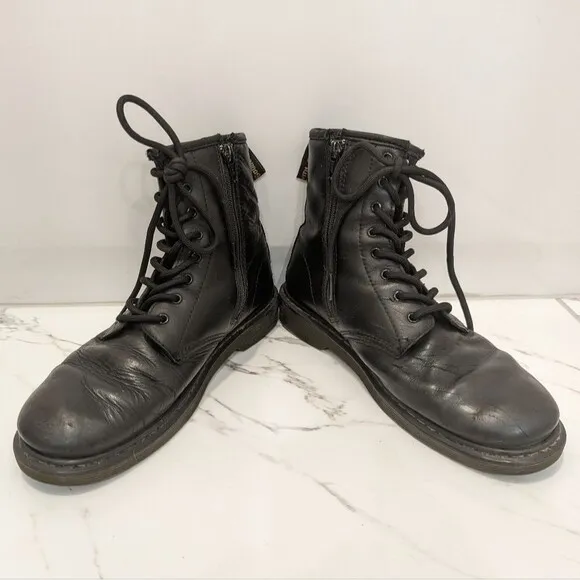 Dr. Martens 1460 Originals Black Leather Lace-Up Combat Boots Men's Size 7