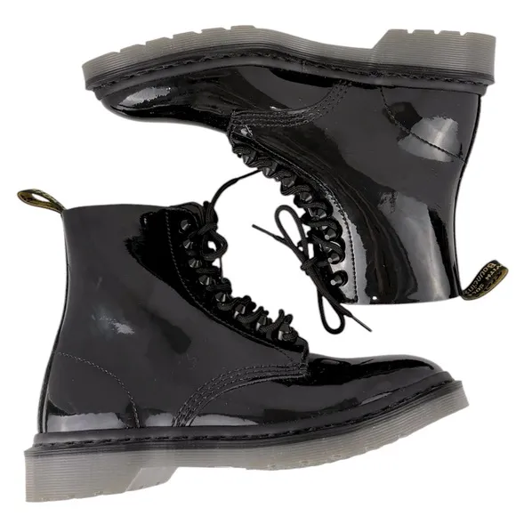 Dr. Martens 1460 Pascal Stud Black Patent Leather Combat Boots Womens Size 8