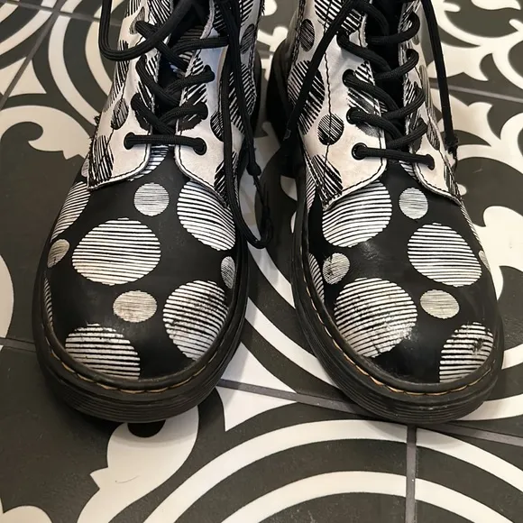 Dr. Martens 1460 Polka Dot Smooth Leather Lace Up Boots US 6