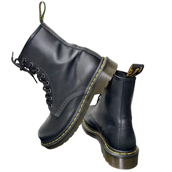 Dr. Martens 1460 Women's Smooth Leather Lace Up Boots Black 7