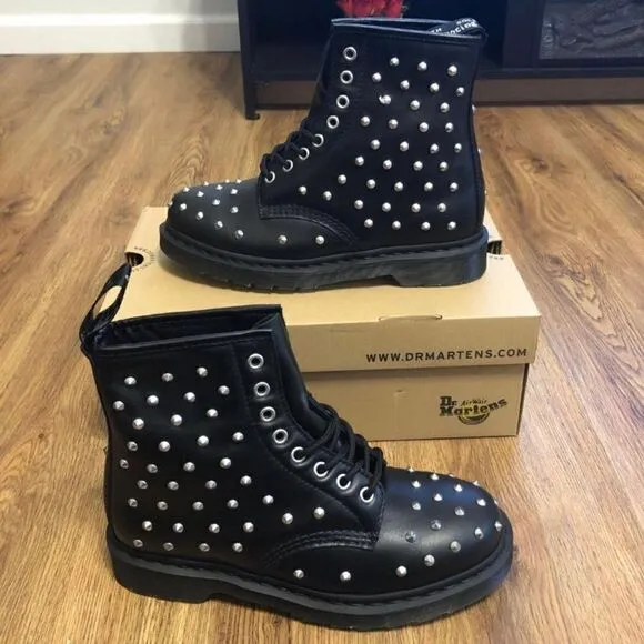 DR MARTENS 1460 studded black Leather combat goth boots booties shoes women’s 8