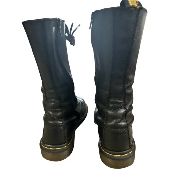 Dr. Martens 1B99 VIRGINIA LEATHER MID CALF BOOTS Size 7