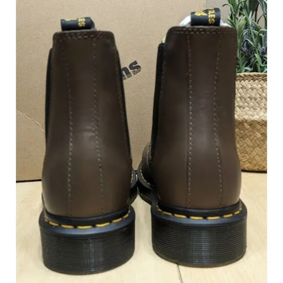 Dr. Martens 2976 Dark Khaki Yellow Stitch Artimus Leather Chelsea Boots UK8 NIB